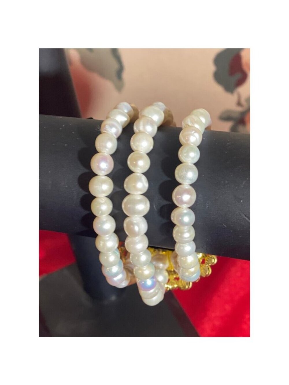 Gorgeous Huge Cameo Bracelet with Fresh Culture Pearls and Rhinestones - Picture 7 of 10